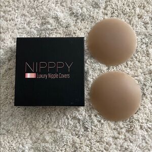 NWT Nipppy Luxury Nipple Covers (1 pair)